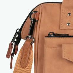 Adventurer Umhängetasche Crossbody M Moscow