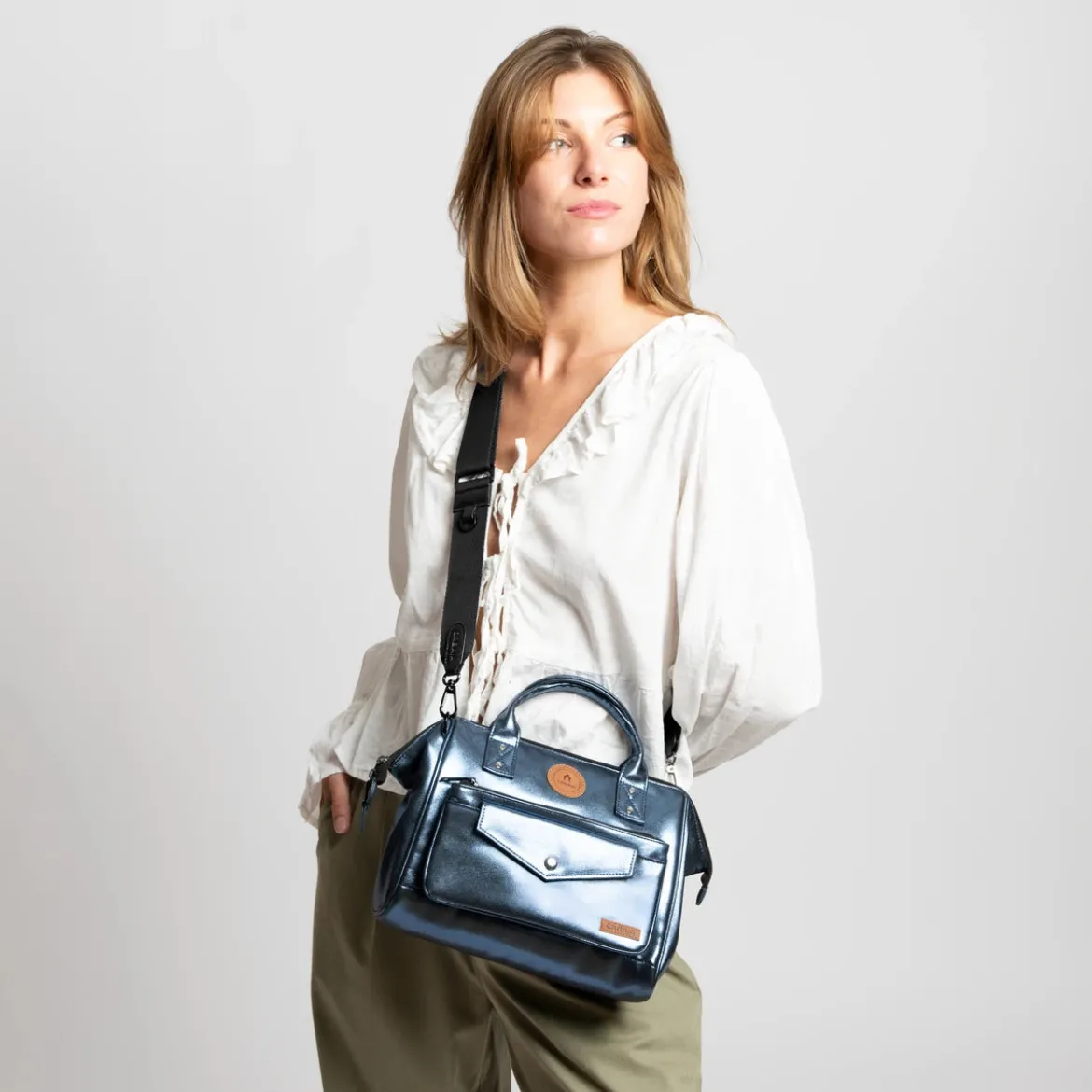 Adventurer Umhängetasche Crossbody M Larissa