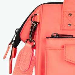 Adventurer Umhängetasche Crossbody M Bari