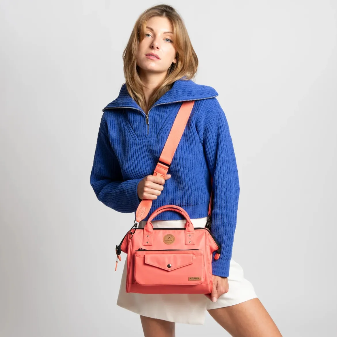 Adventurer Umhängetasche Crossbody M Bari